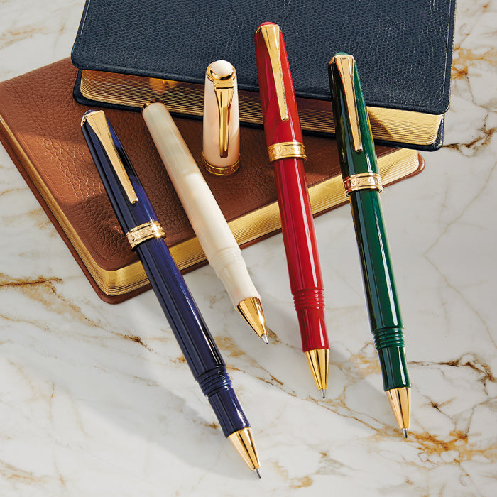 The everyday luxury pen since 1999. Discover the storied history of the True Writer, only from Levenger.
