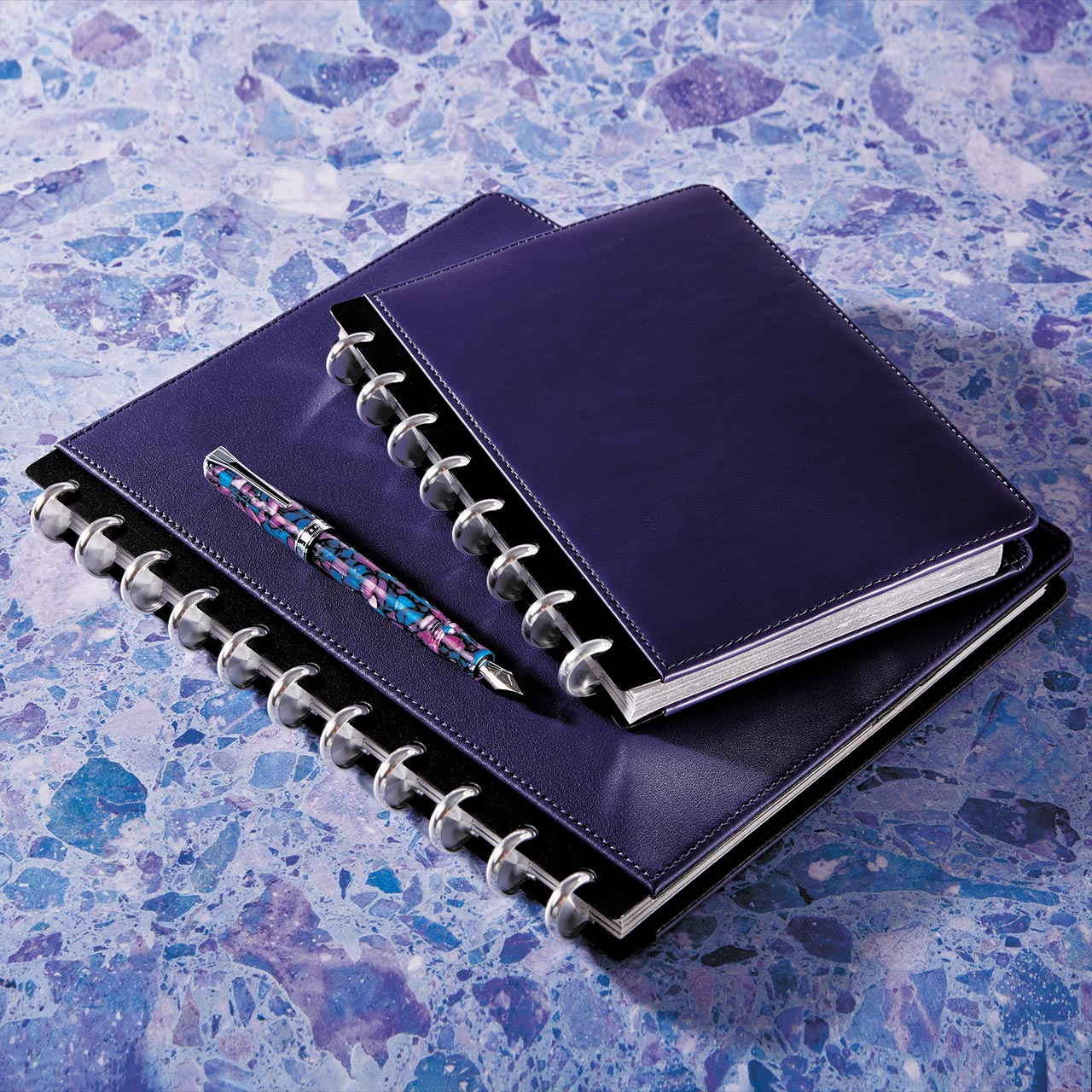 Levenger | Circa Disc Bound Leather Notebook | Discbound Notebook