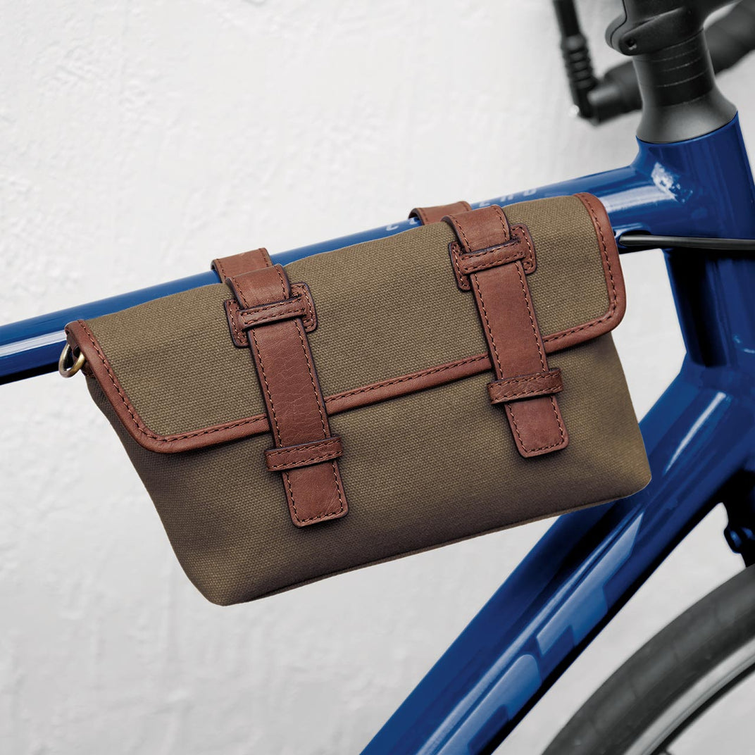 BUSINESS RIDE I Bicycle Bag, Leather Bag for Bicycle, Perfect Gift for  Cyclists, Hand-crafted - Etsy | Leather pannier, Leather, Bicycle bag